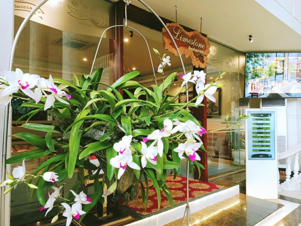 The Vissai Hotel Ninh Binh Exterior foto
